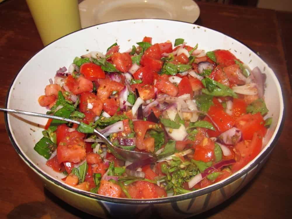 Tomato and Onion Toss with Herbs